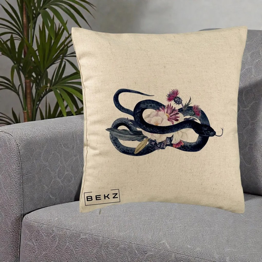 Perna Decorativa Sarpe Negru cu Flori Gothic, 40x40 cm, Bej, Husa Detasabila, Perna Inclusa, BEKZ®
