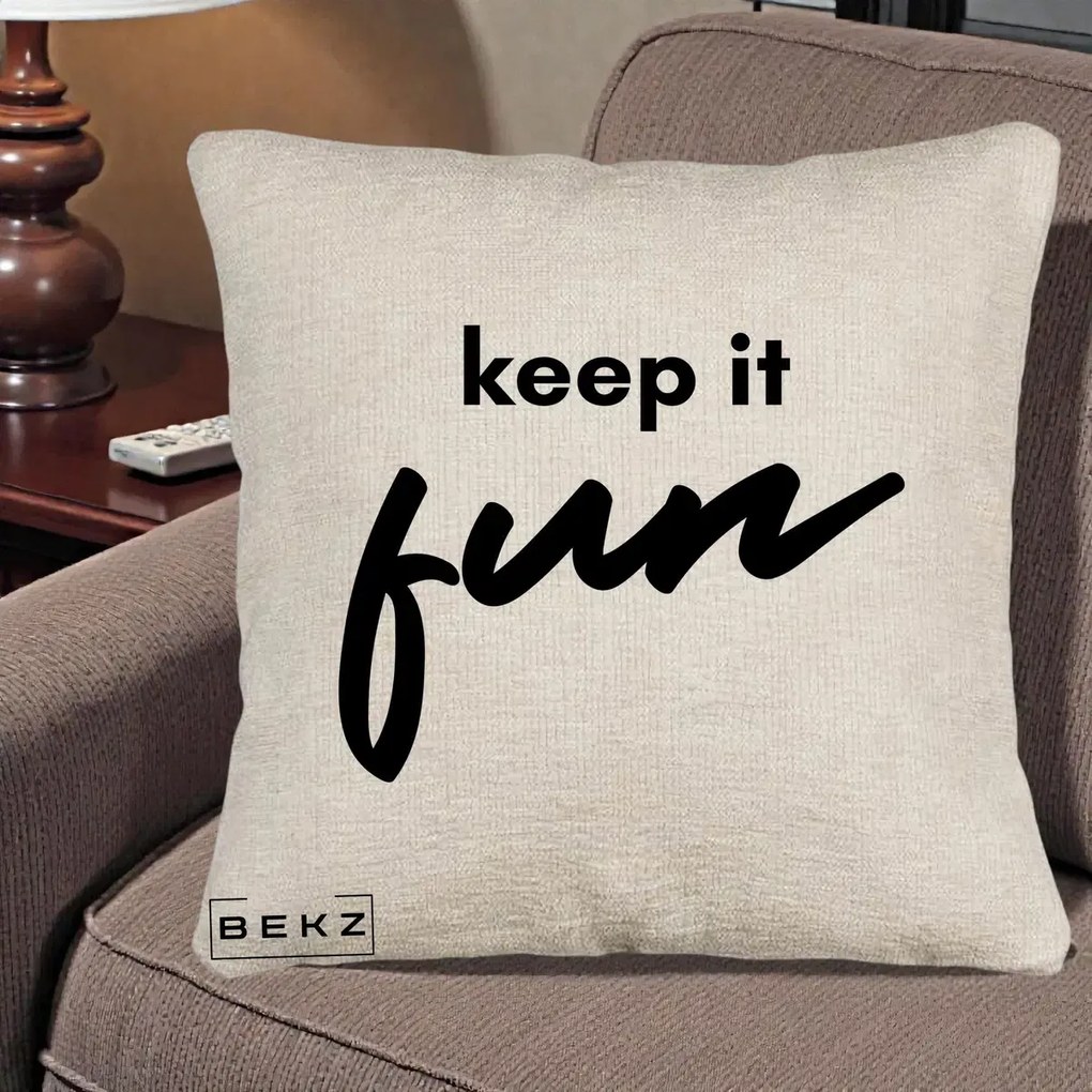 Perna Decorativa Keep It Fun, 40x40 cm, Bej Canapea, Husa Detasabila, Perna Inclusa, BEKZ®