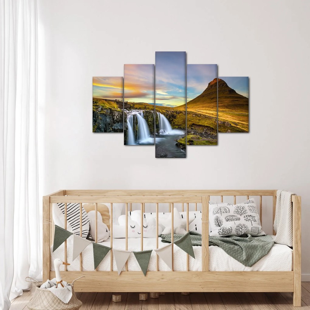 Tablou cu munții și cascade pe Islanda (150x105 cm)