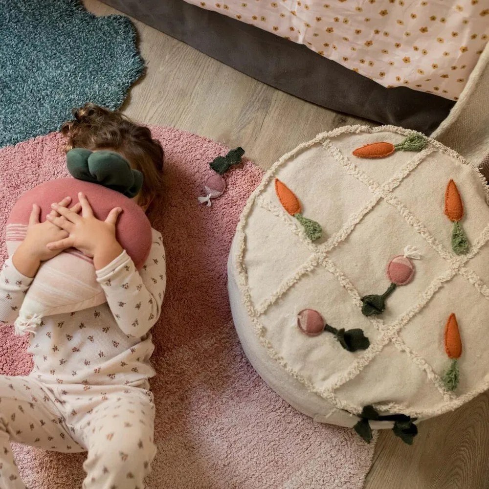 Fotoliu puf pentru copii crem Tic-Tac-Toe – Lorena Canals