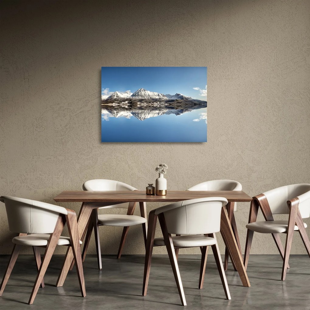 Tablou pe sticlă cu munți și reflectarea lor (70x50 cm)