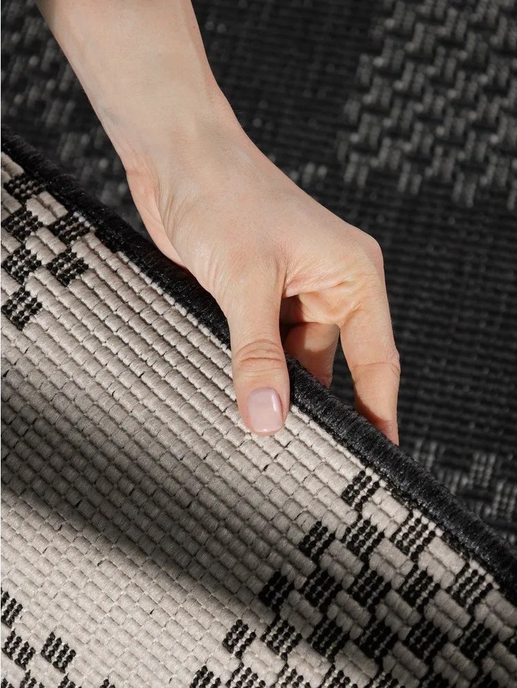 Covor tip traversă pentru interior și exterior negru/crem 80x200 cm Haringey Dorothy – Ted Baker