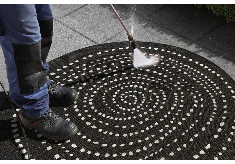 Covor adecvat pentru exterior NORTHRUGS Bali, Ø 200 cm, negru