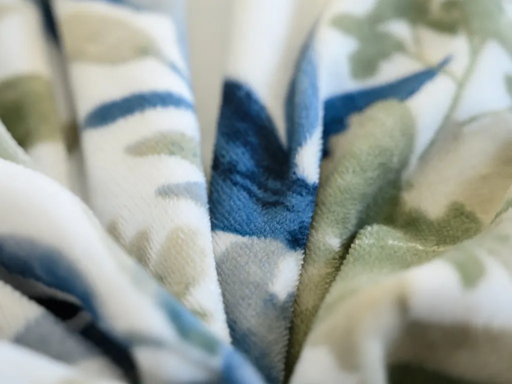 Lenjerie de pat reversibila DUO SENSE AURELIA cu model + husa de perna 40x50 cm GRATUIT Dimensiune lenjerie de pat: 70 x 90 cm | 140 x 200 cm