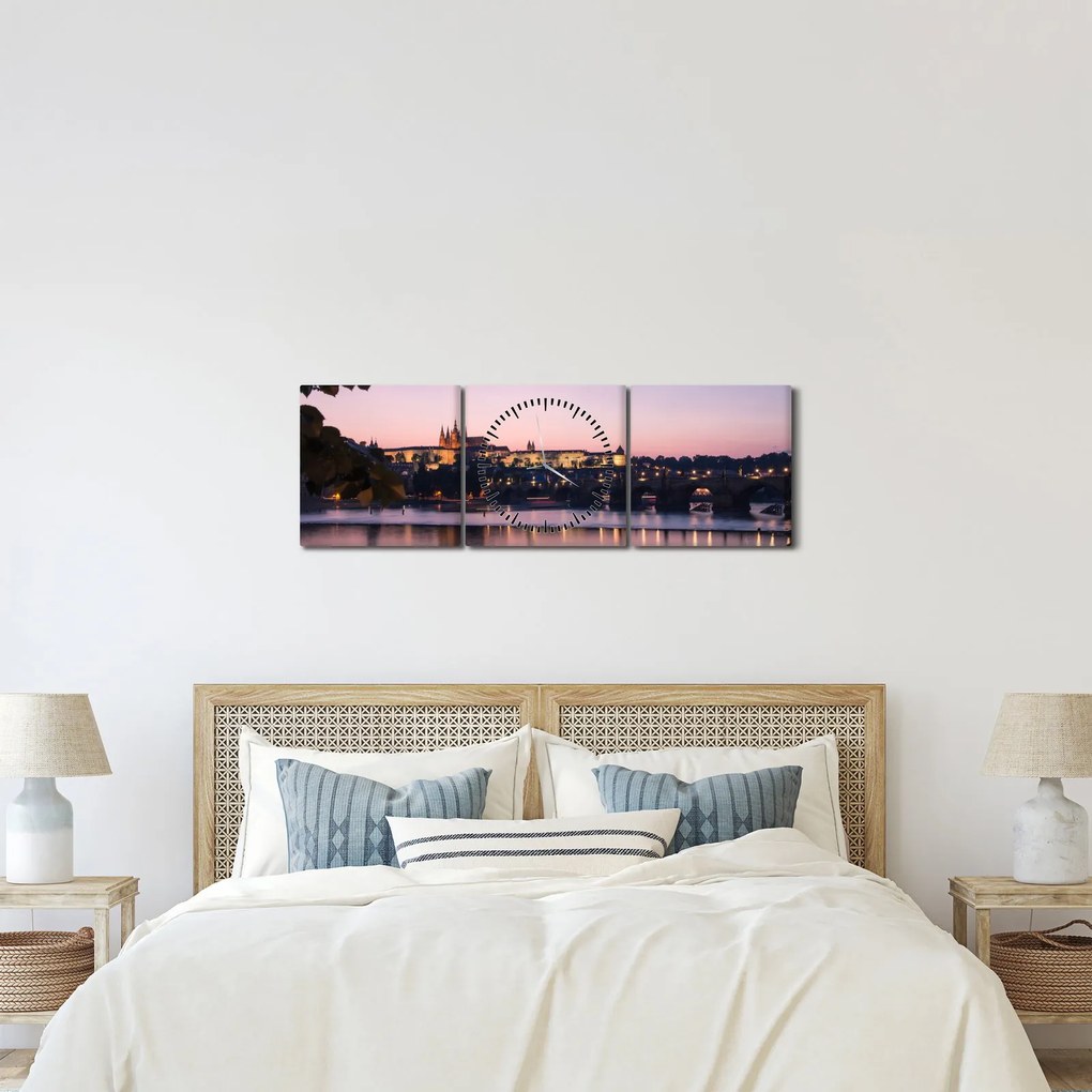 Tablou cu palatul din Praga și Vltava (cu ceas) (90x30 cm)