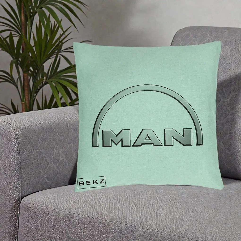 Perna Personalizata cu emblema MAN, 40x40 cm, Verde Menta, Husa Detasabila, Perna Inclusa, BEKZ®