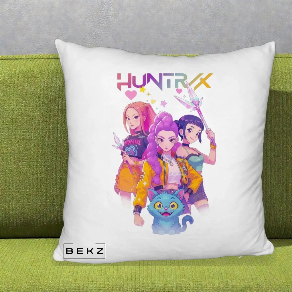 Perna Personalizata K-pop HUNTRX Trio Foto cu Pisica, 40x40 cm, Alb Pufos, Husa Detasabila, Perna Inclusa, BEKZ®