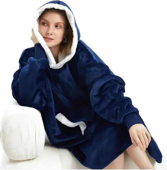 VERK Pătură TV cu mâneci și glugă - albastră