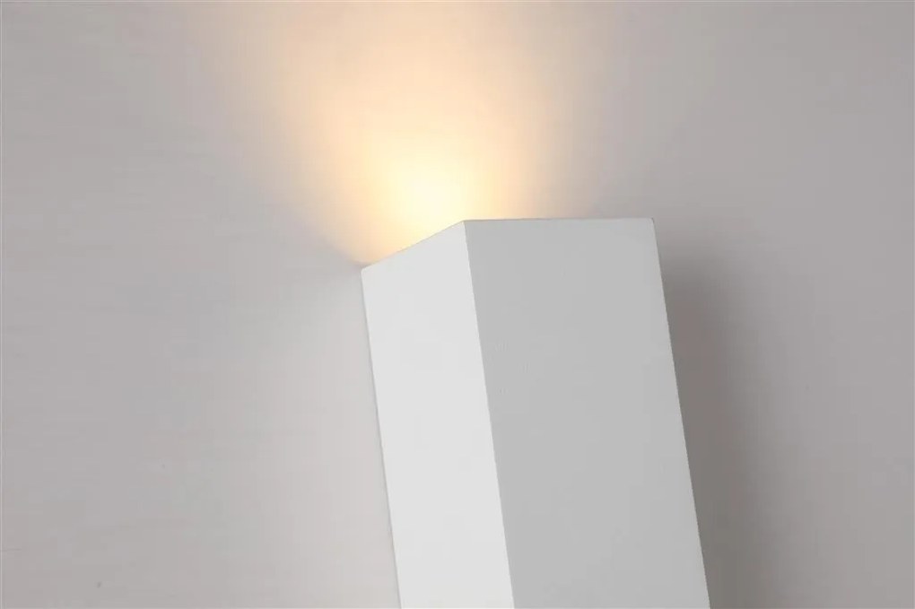 Aplica iluminat ambiental metal alba Don Square 2