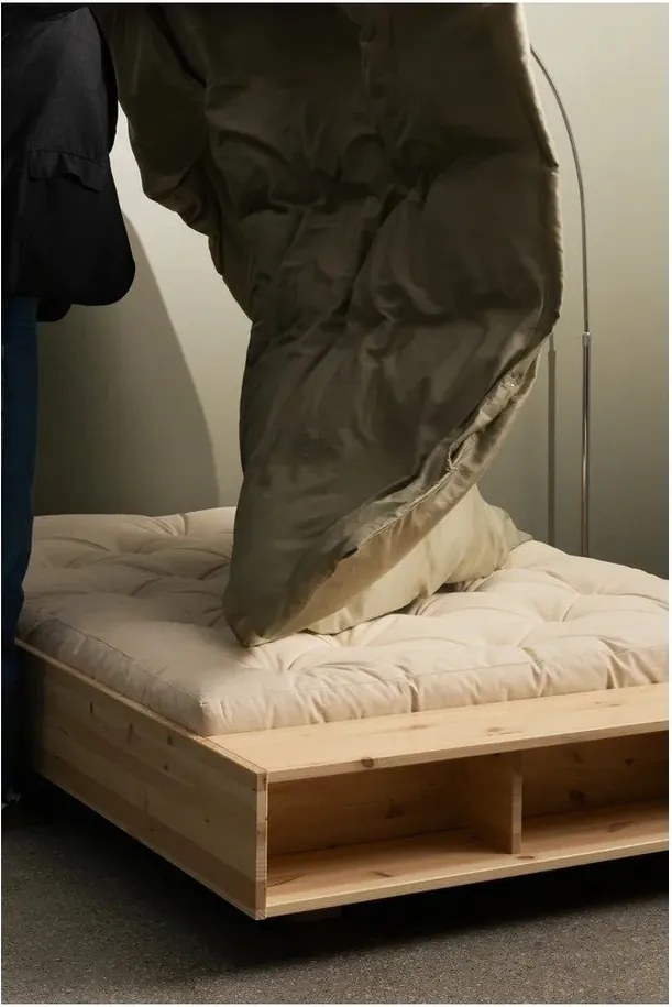 Pat în culoare naturală din lemn de pin fără tăblie cu somieră 120x200 cm Merge – Karup