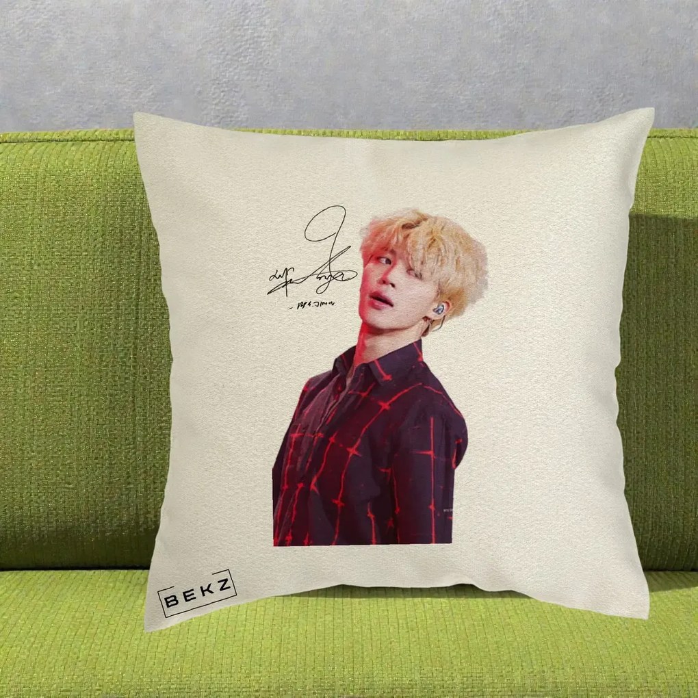 Perna Personalizata K-pop BTS Jimin Portret Artistic par Blond Autograf, 40x40 cm, Ecru, Husa Detasabila, Perna Inclusa, BEKZ®