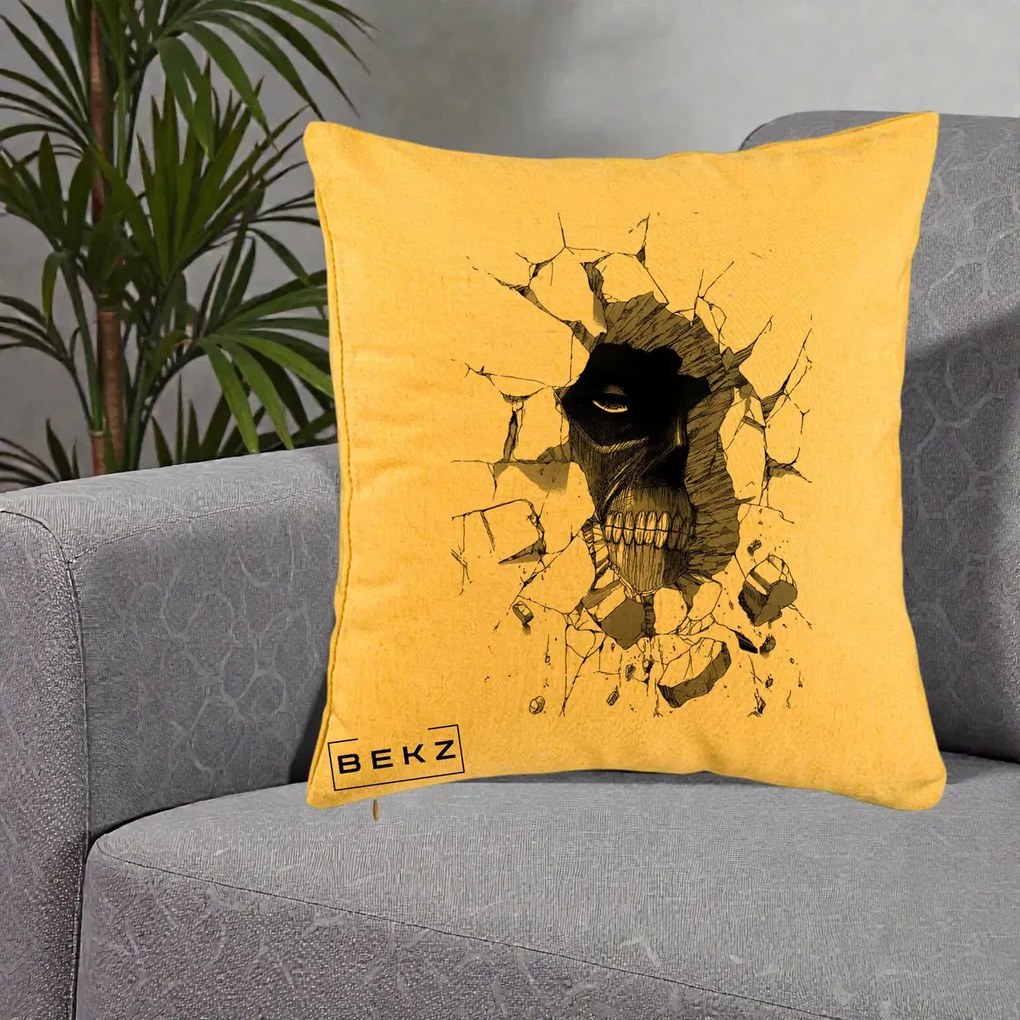 Perna Personalizata Attack on Titan Titan Crapand Zidul, 40x40 cm, Galben, Husa Detasabila, Perna Inclusa, BEKZ®