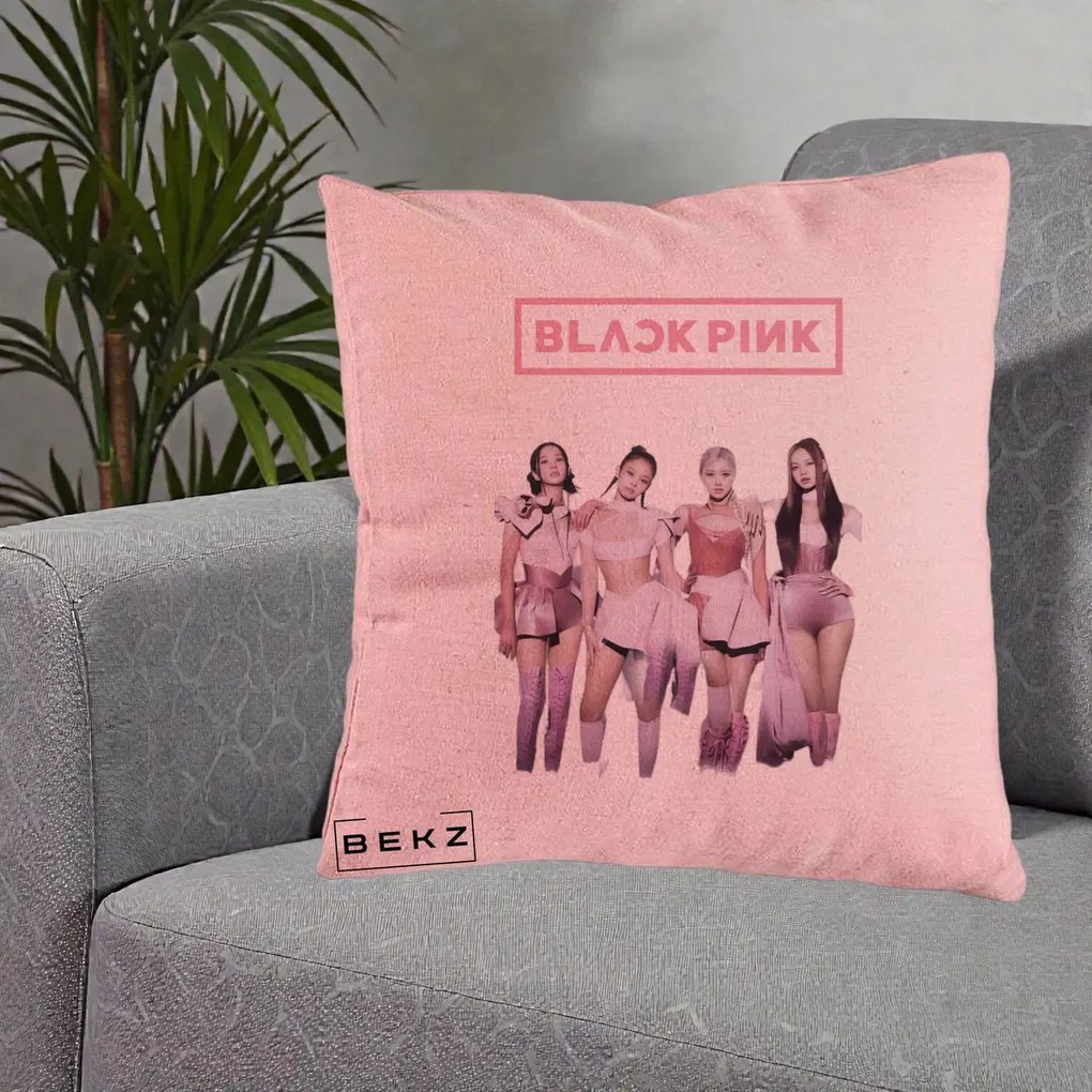 Perna Personalizata K-pop BLACKPINK Fotografie Grup Tinute Roz, 40x40 cm, Roz, Husa Detasabila, Perna Inclusa, BEKZ®