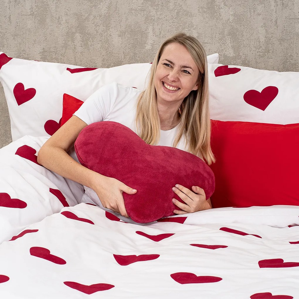 Lenjerie de pat din bumbac 4Home Red Hearts , 220x 200 cm, 2 bucăți 70 x 90 cm, 220 x 200 cm, 2 buc. 70 x 90 cm