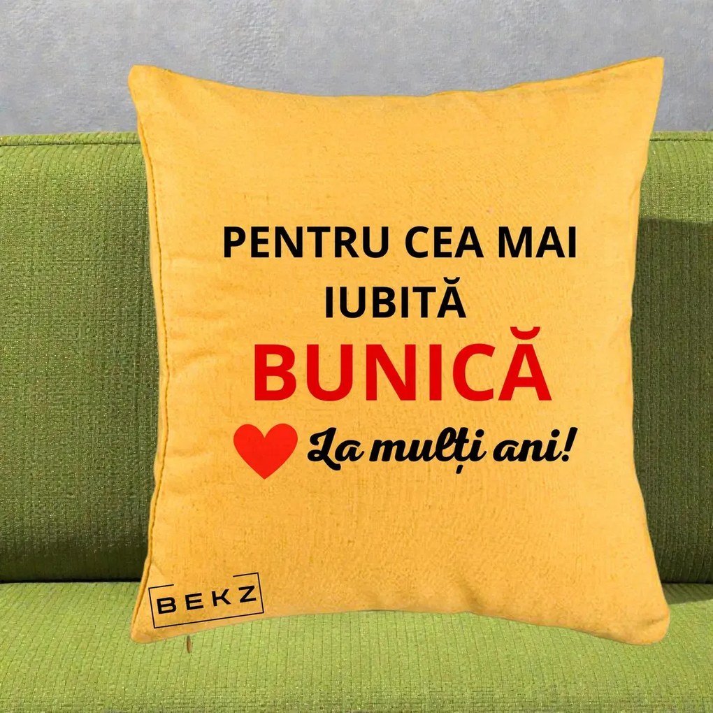 Cadou pentru Bunica - Perna Personalizata Pentru Cea Mai Iubita Bunica La Multi Ani Rosu, 40x40 cm, Galben, Husa Detasabila, Perna Inclusa, BEKZ®