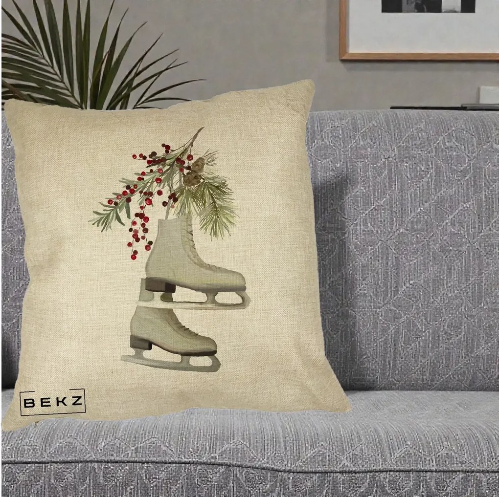 Perna Decorativa Patine cu Ramuri de Brad si Afine, 40x40 cm, Crem, Husa Detasabila, Perna Inclusa, BEKZ®