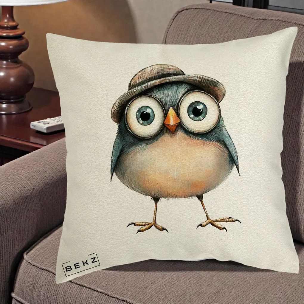 Perna Decorativa Pui cu Palarie Rotunda, 40x40 cm, Ecru, Husa Detasabila, Perna Inclusa, BEKZ®