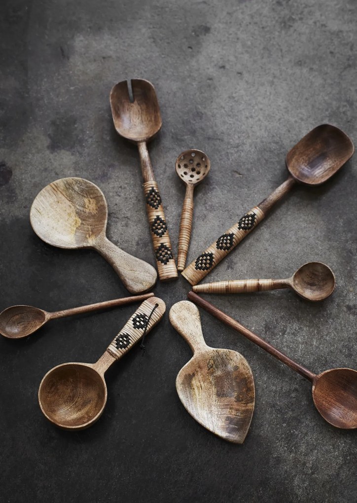Set 2 linguri pentru salată din lemn de mango sculptat manual și bambus, L26 cm, „Bamboo Salad Set Black"
