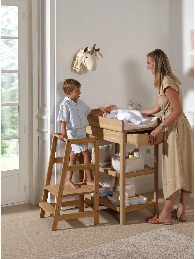 Masă de înfășat în culoare naturală din lemn de stejar cu masă de schimbat Forrest – Vipack