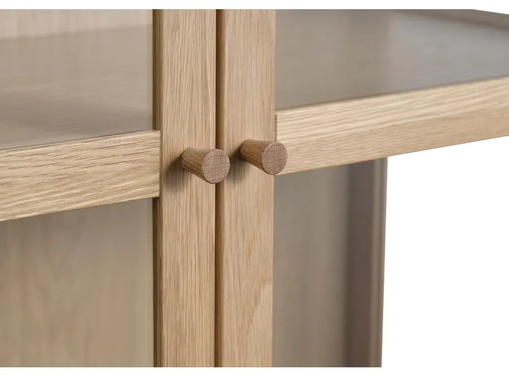 Vitrină în culoare naturală din lemn masiv de stejar 190x90 cm Elba – Unique Furniture