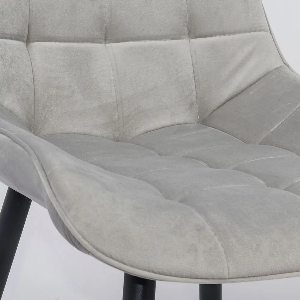 Scaun living gri deschis BUC 206 din catifea cu cadru metalic rezistent