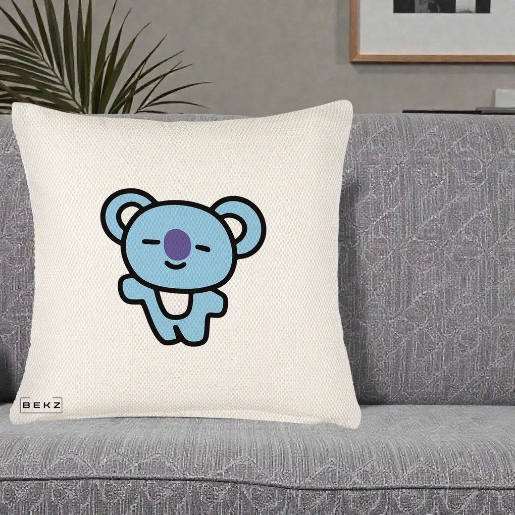 Perna Personalizata BT21 Koya Kawaii, 40x40 cm, Crem Reliefat, Husa Detasabila, Perna Inclusa, BEKZ®