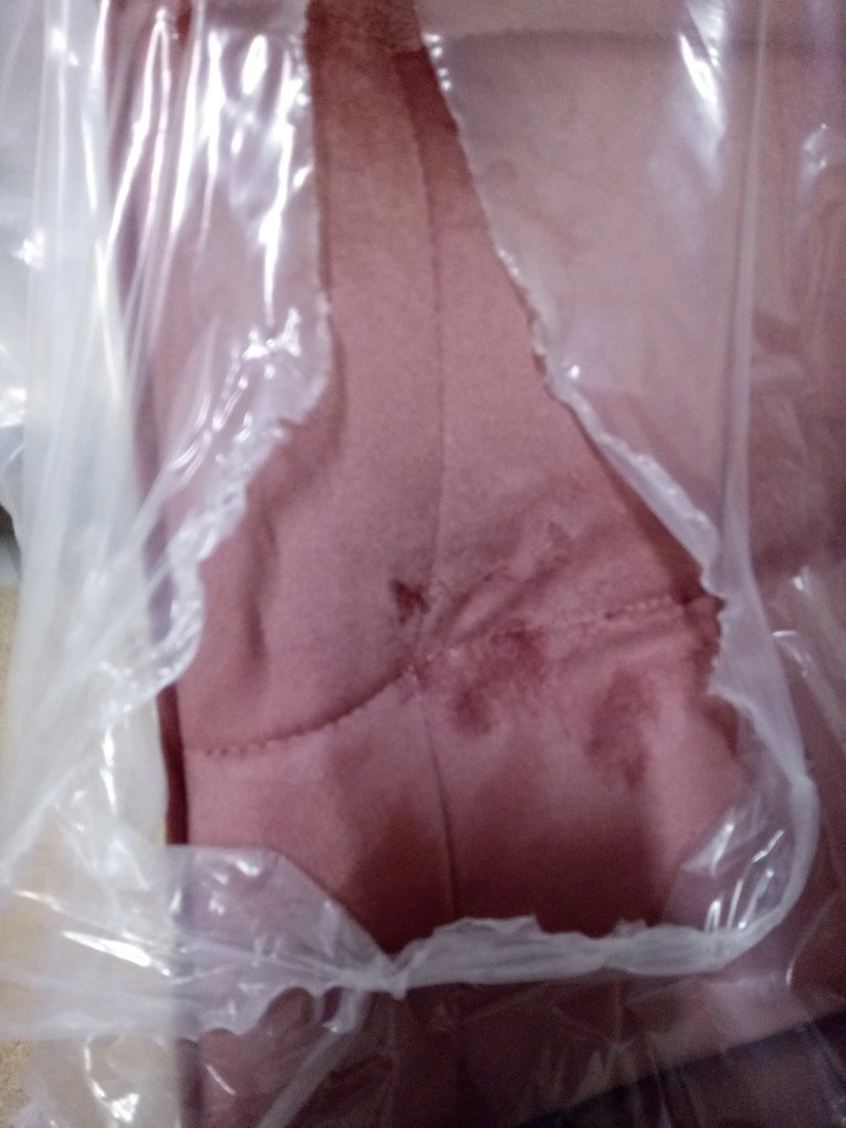 OFERTA Scaun de masa SPLIT VELVET cu picioare aurii, roz inchis calitatea II