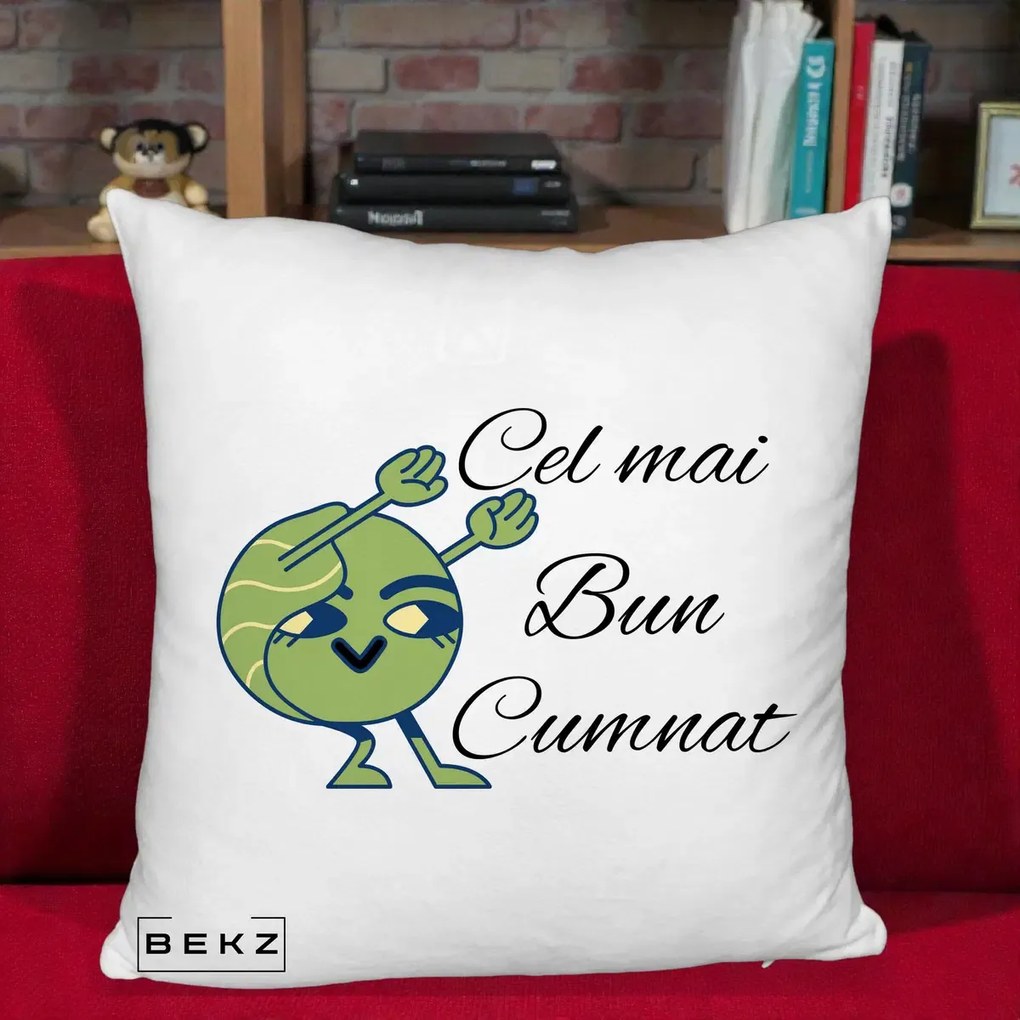 Cadou pentru Cumnat - Perna Personalizata Cel mai Bun Cumnat cu Personaj Funny Verde, 40x40 cm, Alb Pufos, Husa Detasabila, Perna Inclusa, BEKZ®