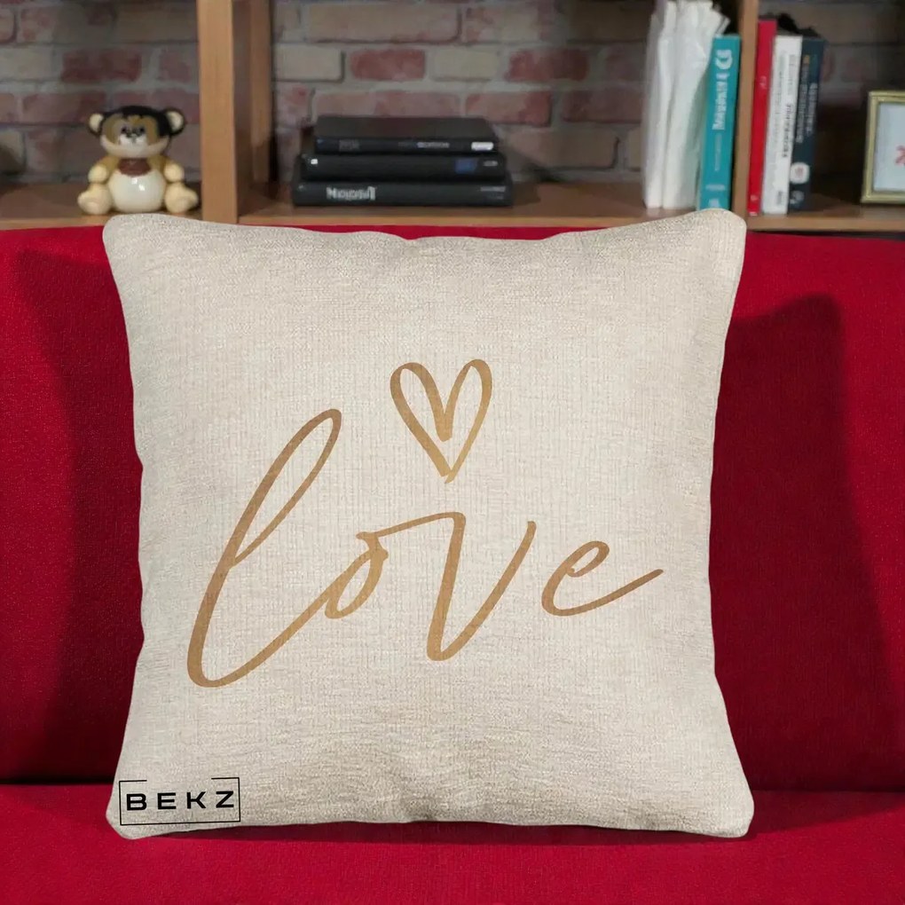 Perna Decorativa Love Caligrafie Aurie, 40x40 cm, Bej Canapea, Husa Detasabila, Perna Inclusa, BEKZ®