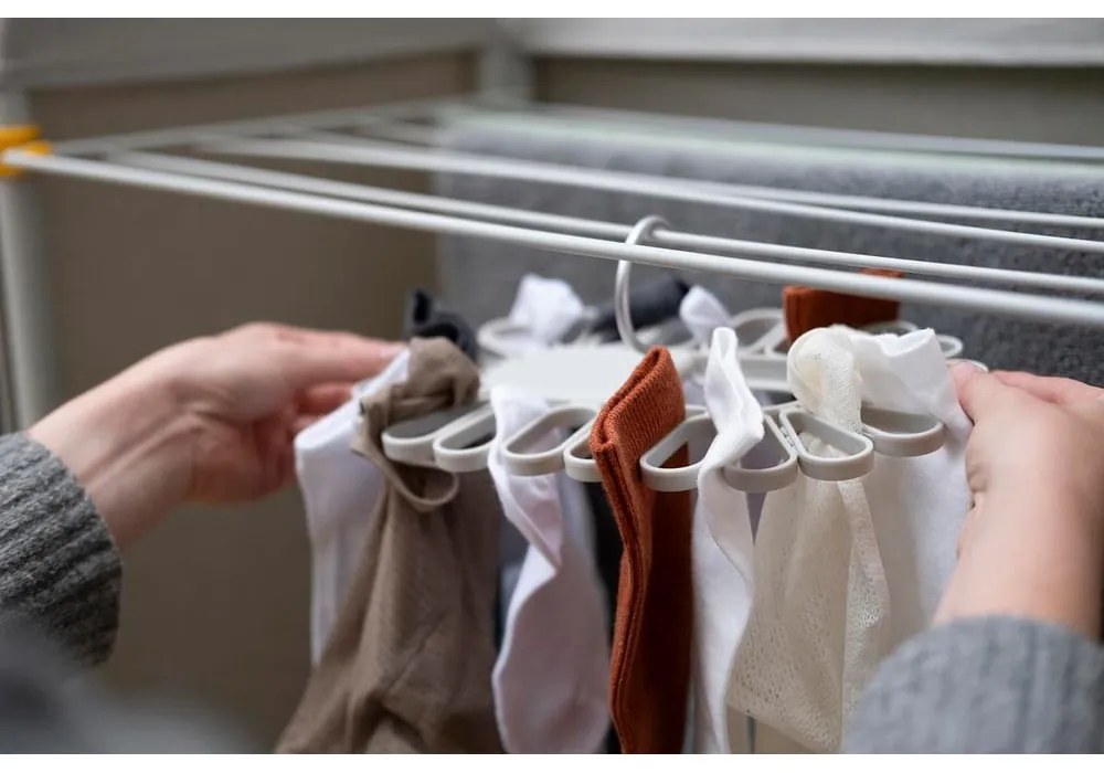 Uscător de rufe bej suspendat Petal – Joseph Joseph