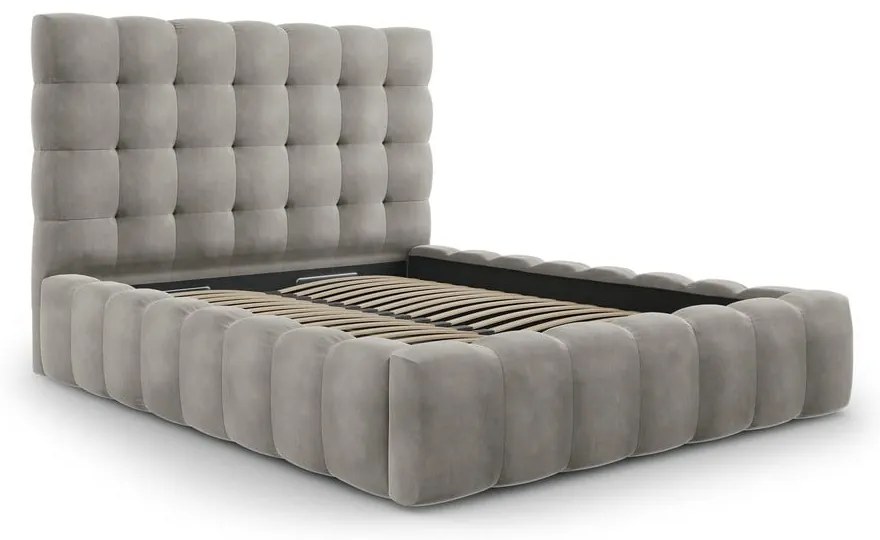 Pat matrimonial gri deschis tapițat cu spațiu de depozitare și somieră 140x200 cm Bali – Cosmopolitan Design