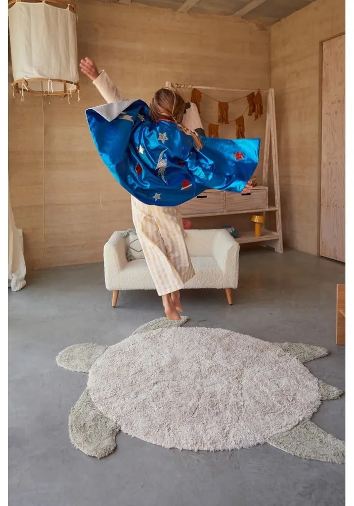 Covor pentru copii bej lavabil/țesut manual din bumbac 110x130 cm Sea Turtle – Lorena Canals