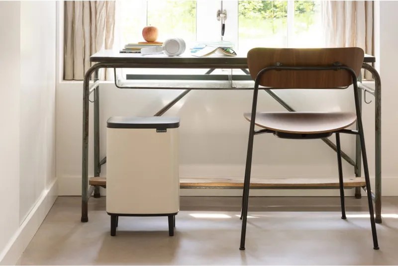 Cos de gunoi Brabantia Bo Small Hi 1010462, 12 L, Deschidere lina si silentioasa, Baza antiderapanta, Bej