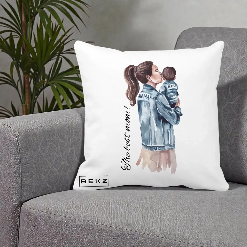 Cadou pentru Mama - Perna Personalizata The Best Mom Jachete, 40x40 cm, Alba Mata, Husa Detasabila, Perna Inclusa, BEKZ®