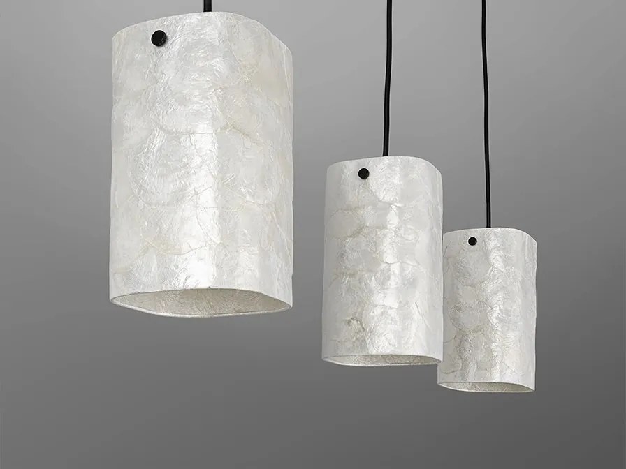 Lustra cu 3 pendule metal negru, sidef alb Nakar