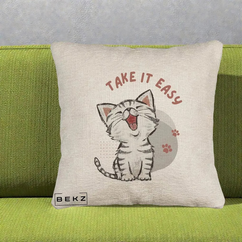 Perna Personalizata Take It Easy Cat, 40x40 cm, Bej Canapea, Husa Detasabila, Perna Inclusa, BEKZ®