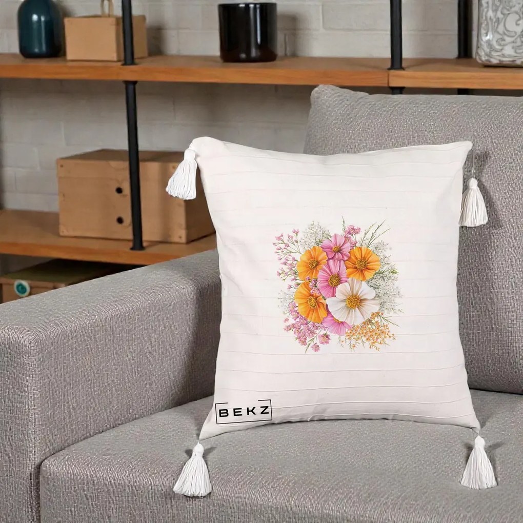 Perna Decorativa Buchet Cosmos Portocaliu Roz si Alb, 40x40 cm, Bej cu Franjuri, Husa Detasabila, Perna Inclusa, BEKZ®