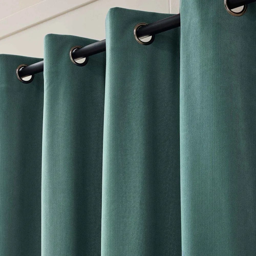 Draperie verde termoizolantă din catifea reiată 140x260 cm Madison – douceur d'intérieur