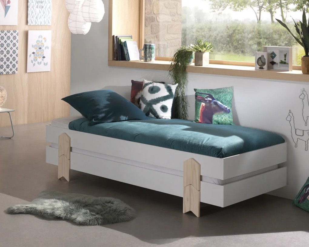 Set MODULO format din 3 Pat copii MODULO (90 x 200 cm) cu picioare Pat copii în formă de săgeată.
