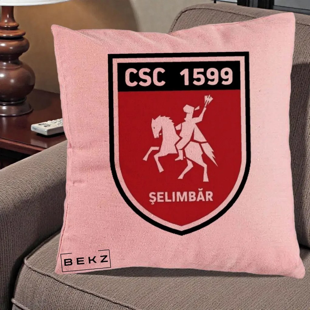 Perna Personalizata CSC 1599 Selimbar Fotbal, 40x40 cm, Roz, Husa Detasabila, Perna Inclusa, BEKZ®