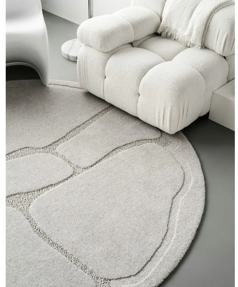 Covor gri deschis rotund din lână ø 120 cm Morphic Organica – Agnella