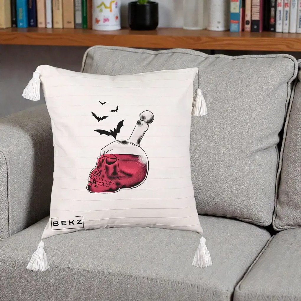 Perna Decorativa Halloween Craniu-Sticla cu Lilieci, 40x40 cm, Bej cu Franjuri, Husa Detasabila, Perna Inclusa, BEKZ®