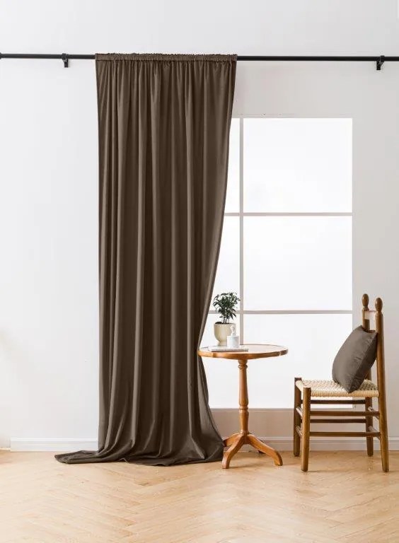 Draperie opaca maro VELVET 135x250 cm Sistem de agatare: Rejansa