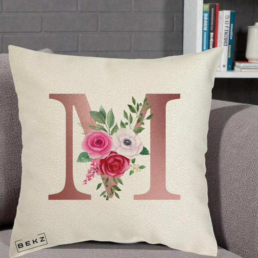 Cadou Personalizat - Perna Personalizata Monograma Rose Gold Litera M cu Trandafiri, 40x40 cm, Ecru, Husa Detasabila, Perna Inclusa, BEKZ®