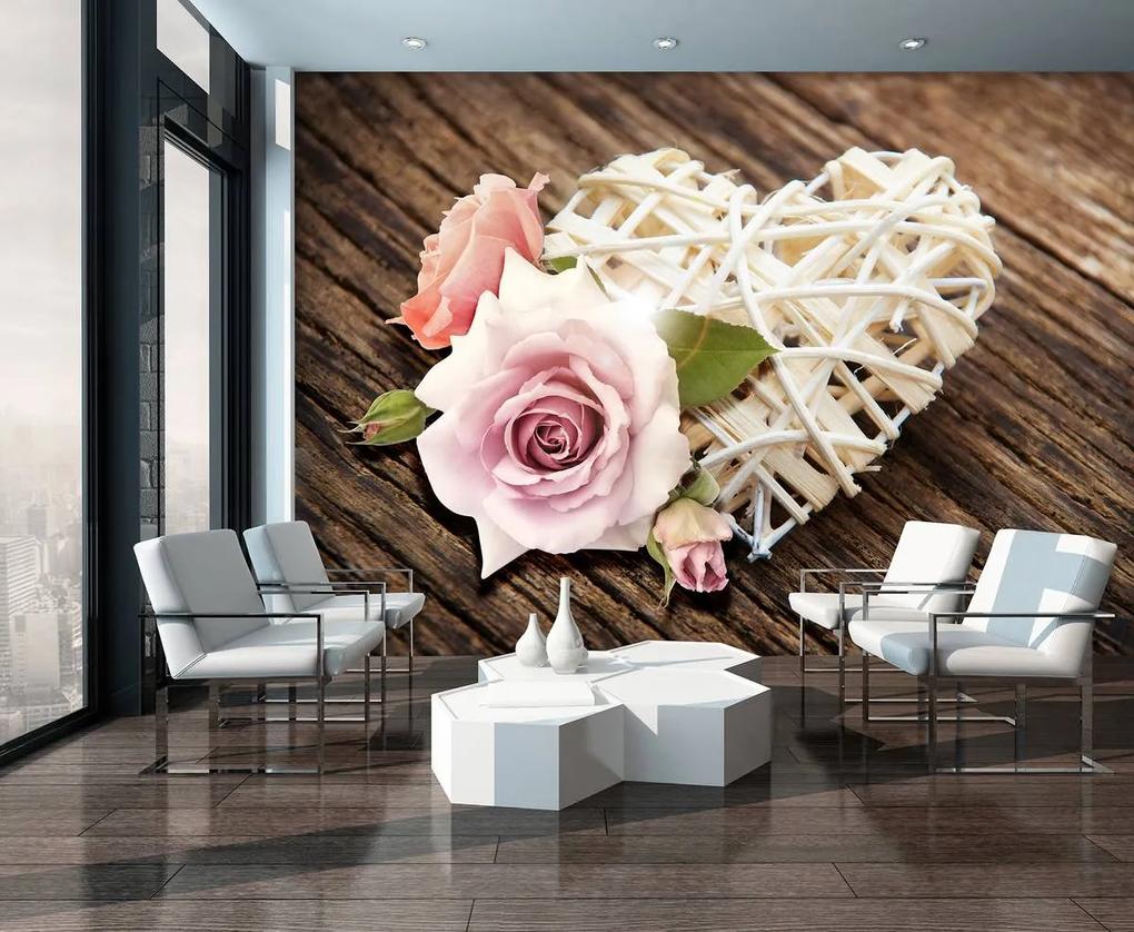 Fototapet - Inima și trandafiri pe scânduri de lemn (152,5x104 cm), în 8 de alte dimensiuni noi