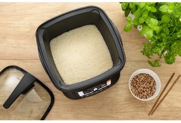 Tigaie multifuncțională cu accesorii 1800W/230V 18 funcții 4,8l Sencor