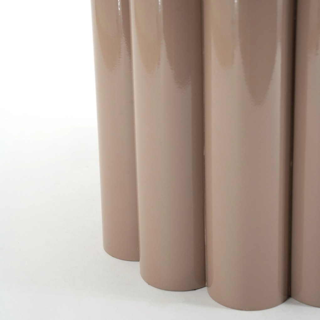 Masuta de cafea din metal Olympa roz 63x63x35,6 cm