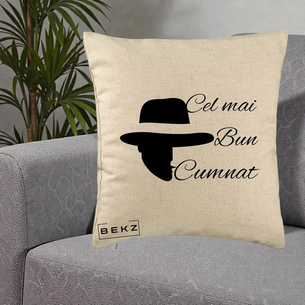 Cadou pentru Cumnat - Perna Personalizata Cel mai Bun Cumnat cu Silueta Palarie, 40x40 cm, Bej, Husa Detasabila, Perna Inclusa, BEKZ®