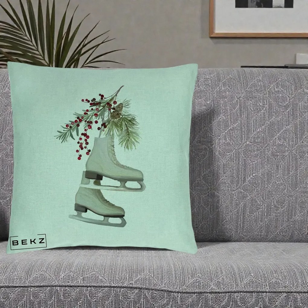 Perna Decorativa Patine cu Ramuri de Brad si Afine, 40x40 cm, Verde Menta, Husa Detasabila, Perna Inclusa, BEKZ®