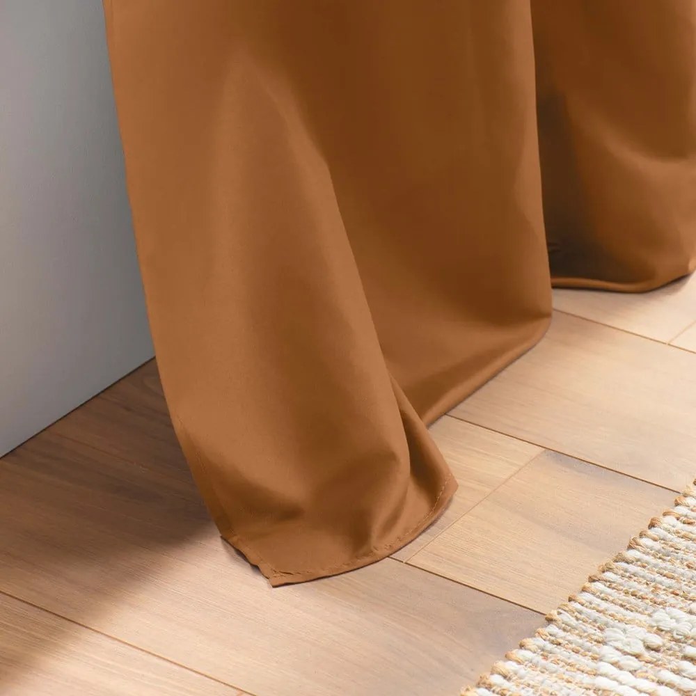 Draperie maro din microfibră 140x280 cm Absolu – douceur d'intérieur